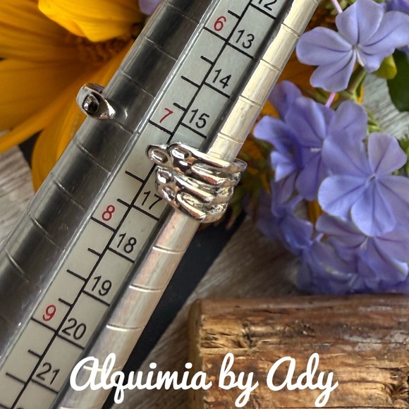 Alquimia Silver fish Ring - Picture 2 of 2